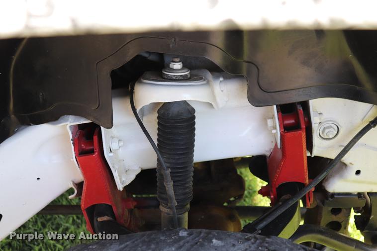 image for item DQ9422 2002 Chevrolet Silverado 2500HD LT Crew Cab pickup truck