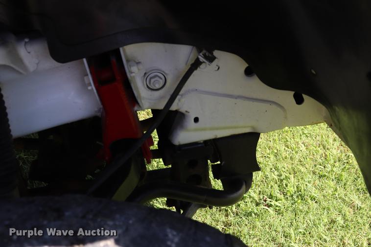 image for item DQ9422 2002 Chevrolet Silverado 2500HD LT Crew Cab pickup truck