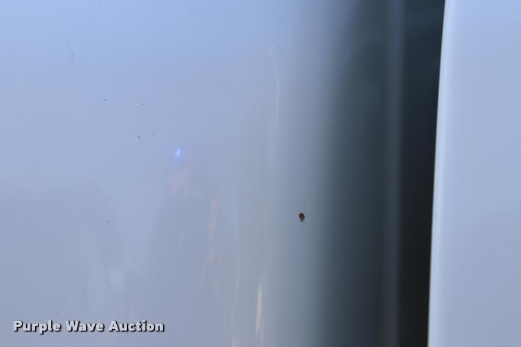 image for item DQ9422 2002 Chevrolet Silverado 2500HD LT Crew Cab pickup truck