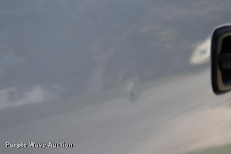 image for item DQ9422 2002 Chevrolet Silverado 2500HD LT Crew Cab pickup truck