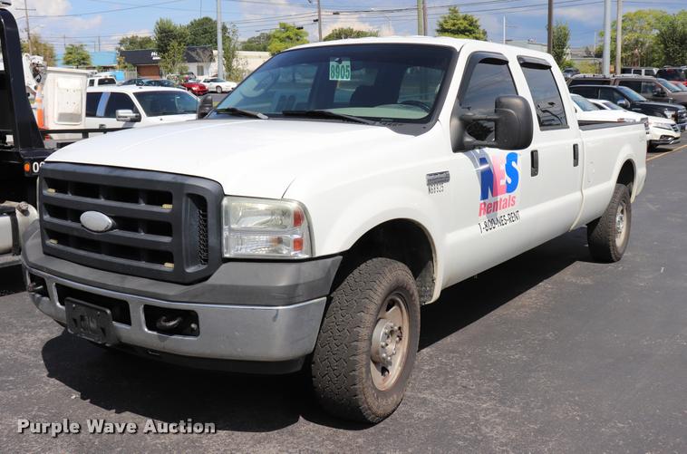 image for item DQ9441 2007 Ford F250 Super Duty Crew Cab pickup truck