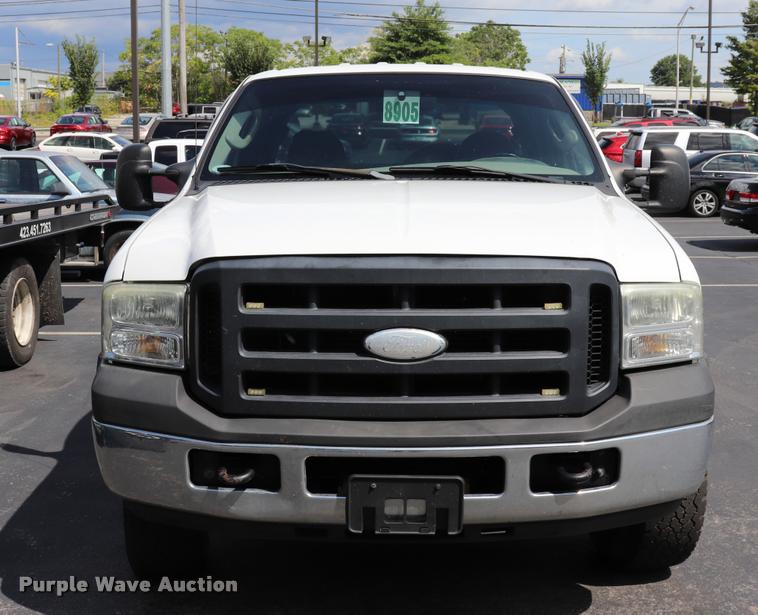 image for item DQ9441 2007 Ford F250 Super Duty Crew Cab pickup truck