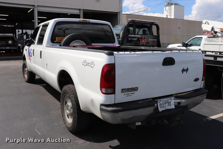 image for item DQ9441 2007 Ford F250 Super Duty Crew Cab pickup truck