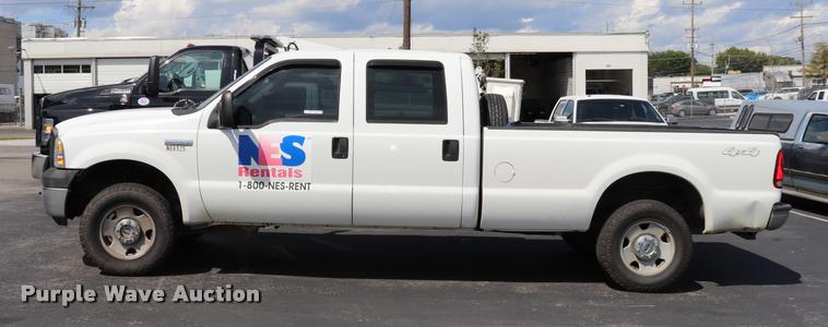 image for item DQ9441 2007 Ford F250 Super Duty Crew Cab pickup truck