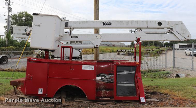 image for item DQ9442 Hastings utility bed with crane