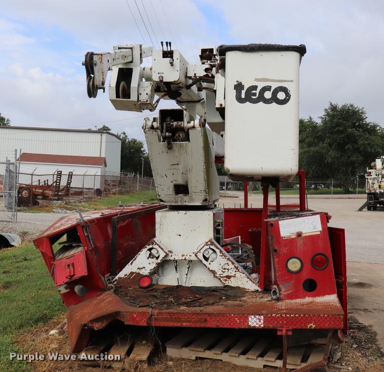 image for item DQ9442 Hastings utility bed with crane