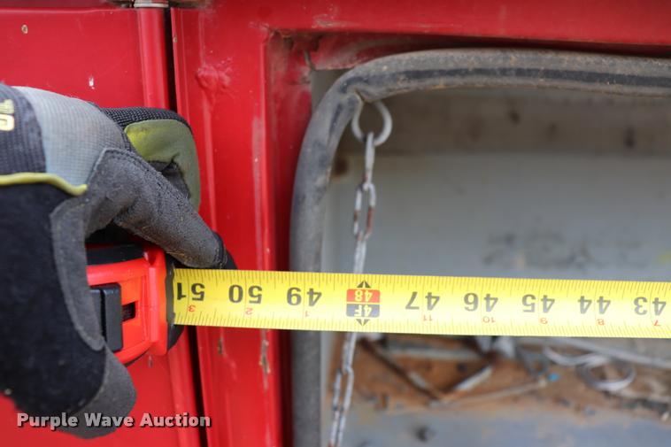 image for item DQ9442 Hastings utility bed with crane