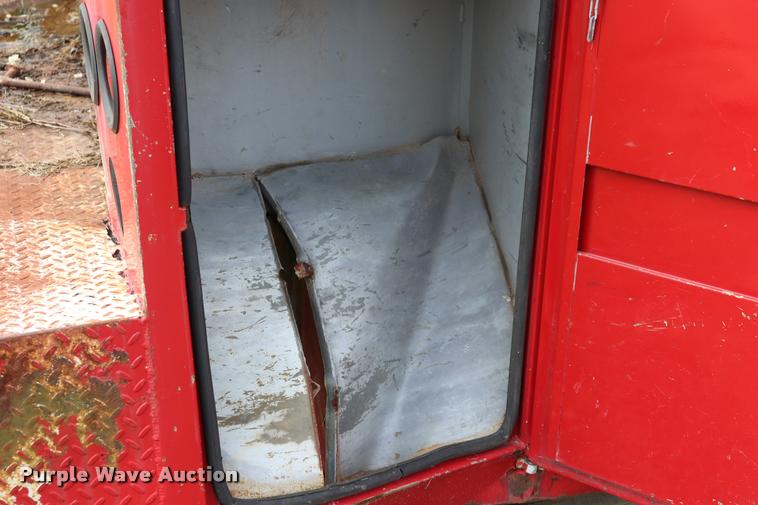 image for item DQ9442 Hastings utility bed with crane