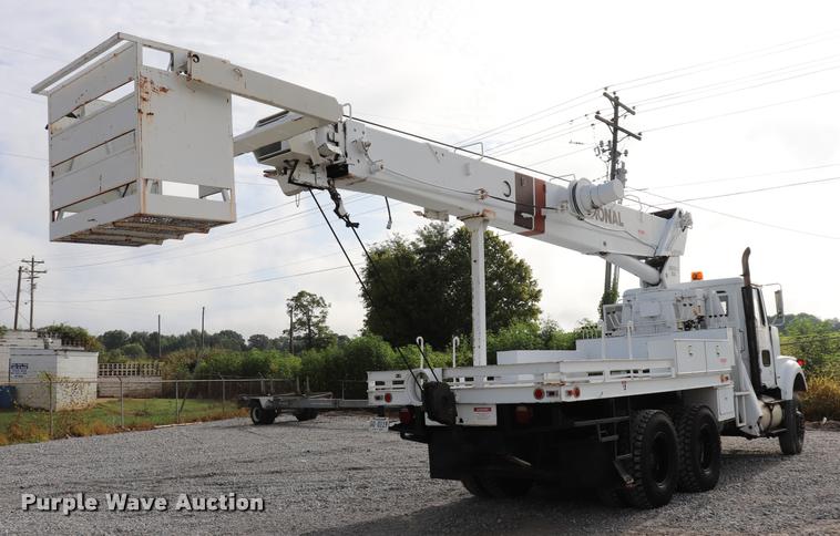 image for item DQ9443 1984 Autocar 875 crane truck