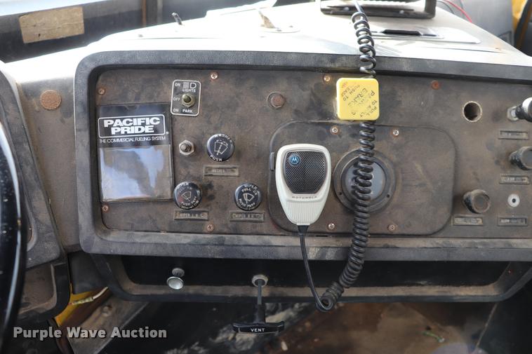 image for item DQ9443 1984 Autocar 875 crane truck