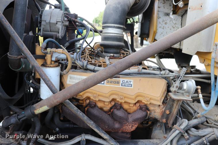 image for item DQ9443 1984 Autocar 875 crane truck