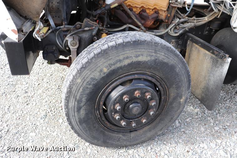 image for item DQ9443 1984 Autocar 875 crane truck