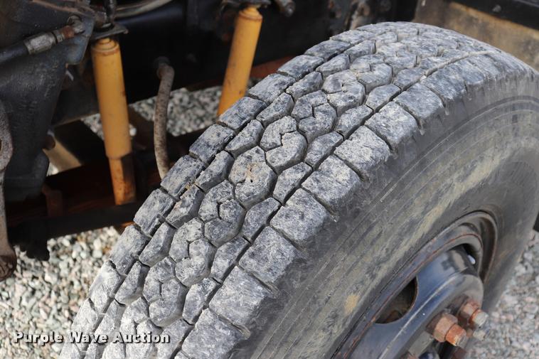 image for item DQ9443 1984 Autocar 875 crane truck