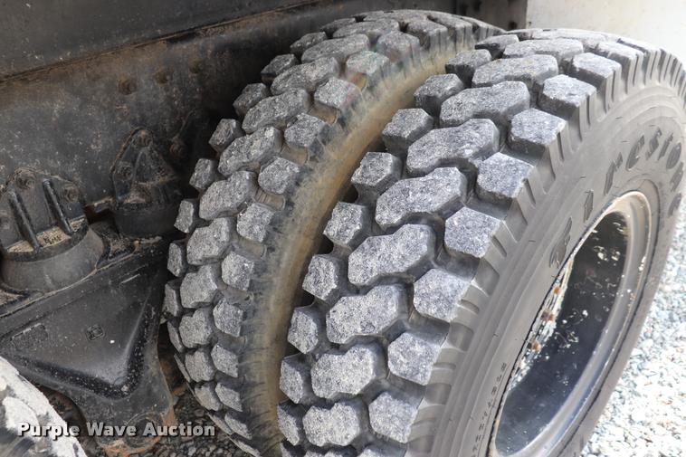 image for item DQ9443 1984 Autocar 875 crane truck