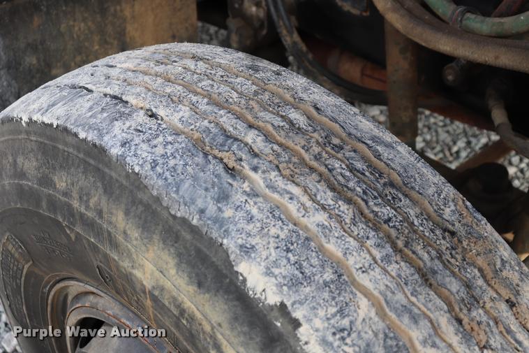 image for item DQ9443 1984 Autocar 875 crane truck