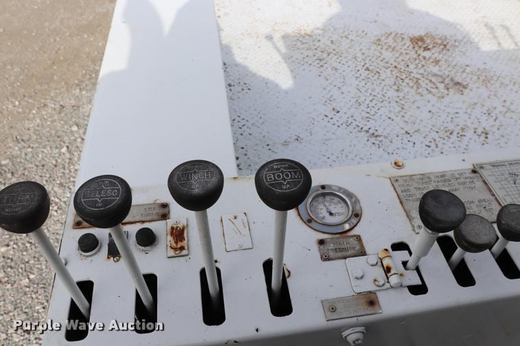 image for item DQ9443 1984 Autocar 875 crane truck