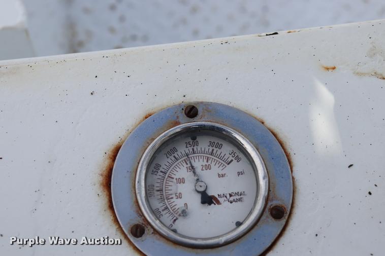 image for item DQ9443 1984 Autocar 875 crane truck