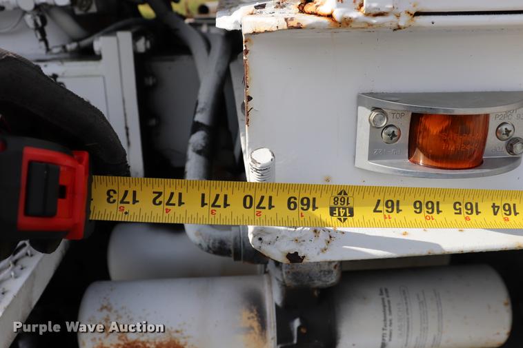 image for item DQ9443 1984 Autocar 875 crane truck