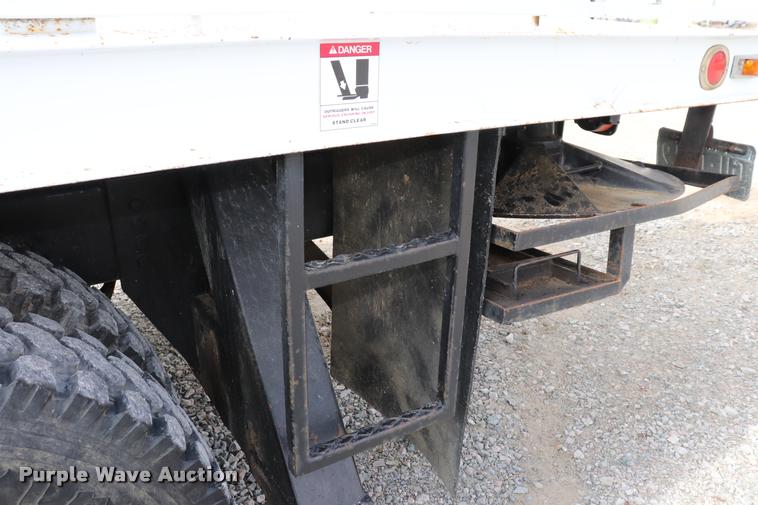 image for item DQ9443 1984 Autocar 875 crane truck