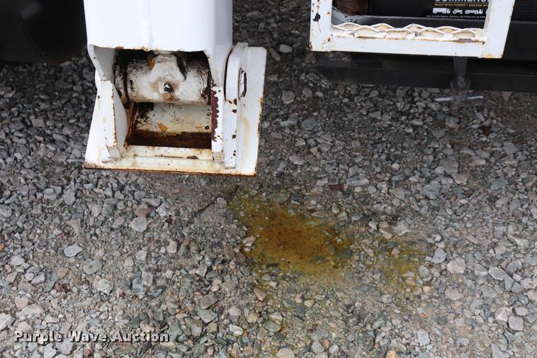 image for item DQ9443 1984 Autocar 875 crane truck