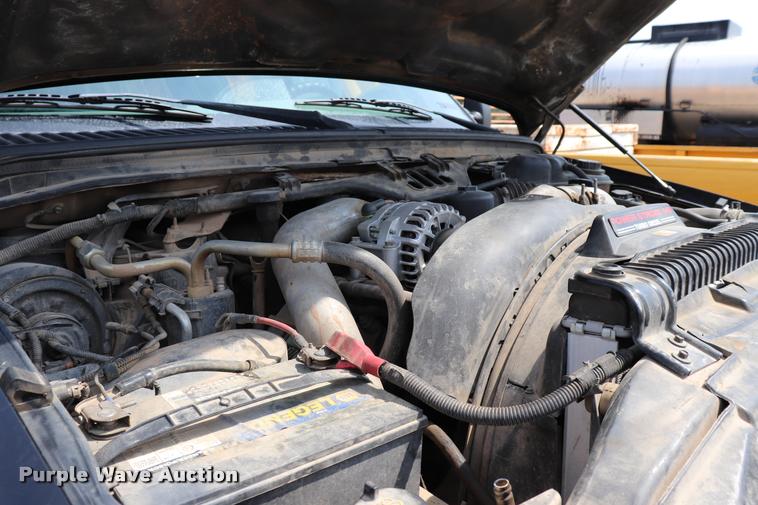 image for item DQ9460 2003 Ford F250 Super Duty Crew Cab pickup truck