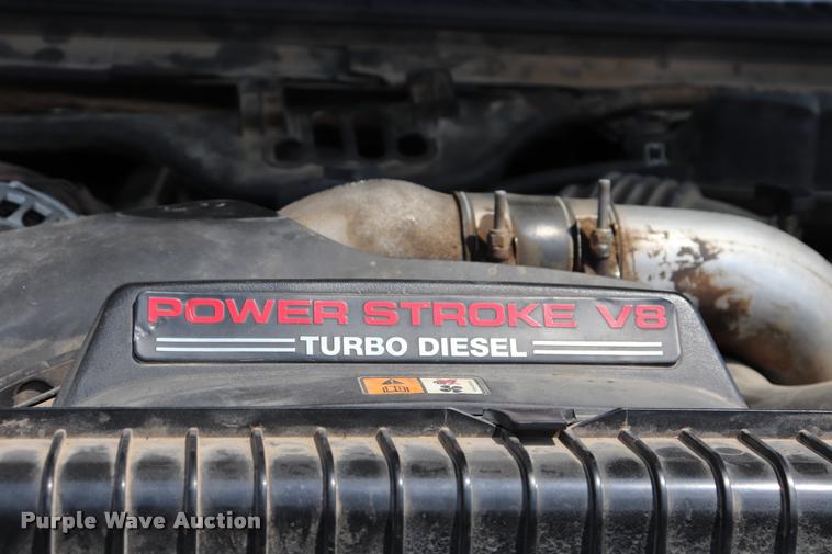 image for item DQ9460 2003 Ford F250 Super Duty Crew Cab pickup truck