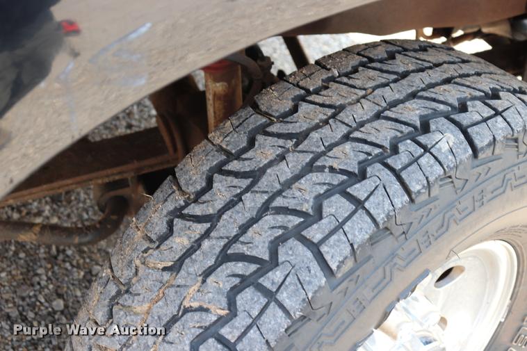 image for item DQ9460 2003 Ford F250 Super Duty Crew Cab pickup truck