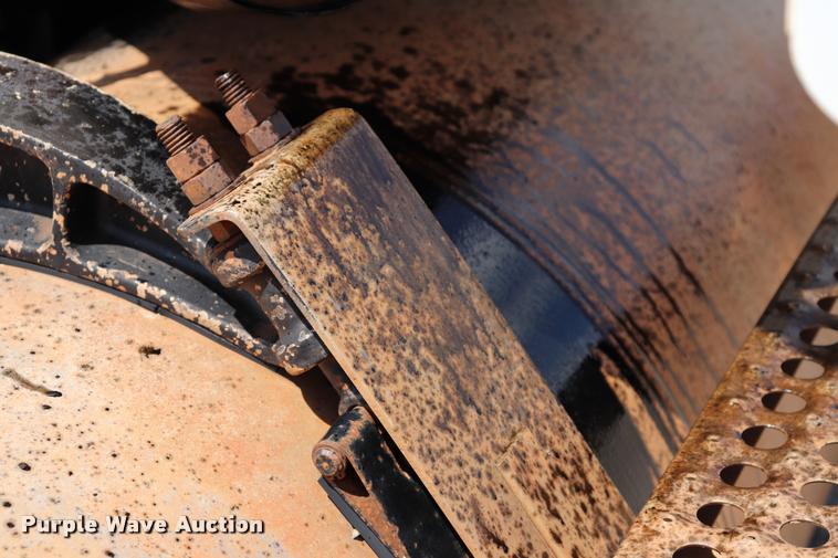 image for item DQ9461 1986 Freightliner FLC semi truck