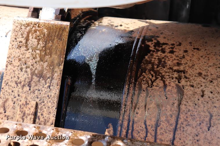 image for item DQ9461 1986 Freightliner FLC semi truck