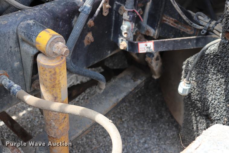 image for item DQ9462 1993 Freightliner FLD semi truck