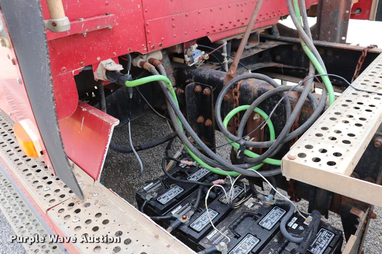 image for item DQ9462 1993 Freightliner FLD semi truck