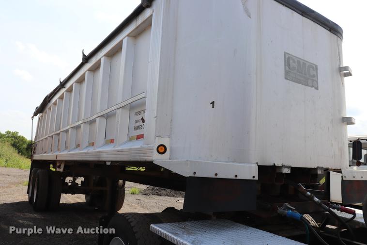 image for item DQ9463 1984 CMC end dump trailer