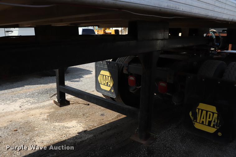 image for item DQ9463 1984 CMC end dump trailer