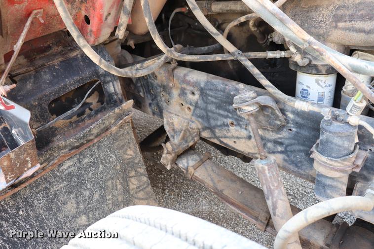 image for item DQ9464 1978 International S250 semi truck