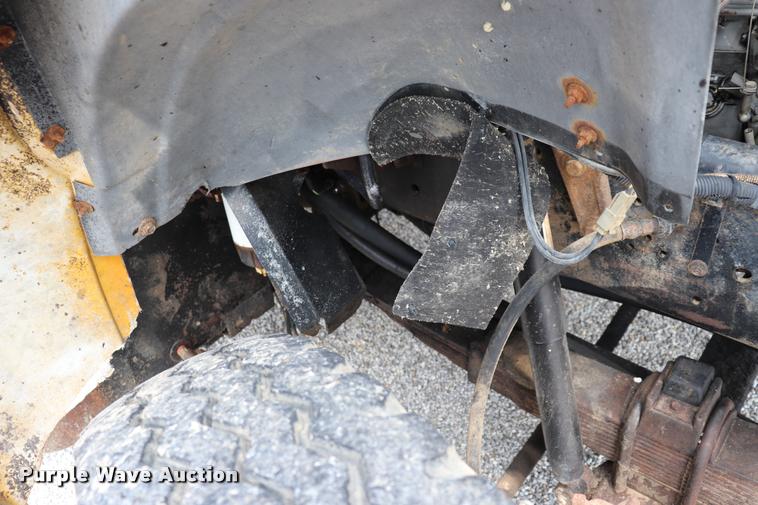 image for item DQ9465 1988 Ford FT900 dump truck