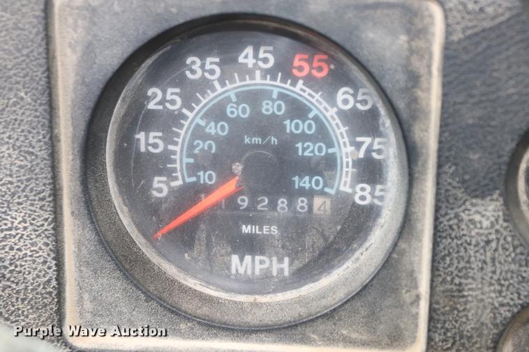 image for item DQ9467 1988 International 1754 dump truck