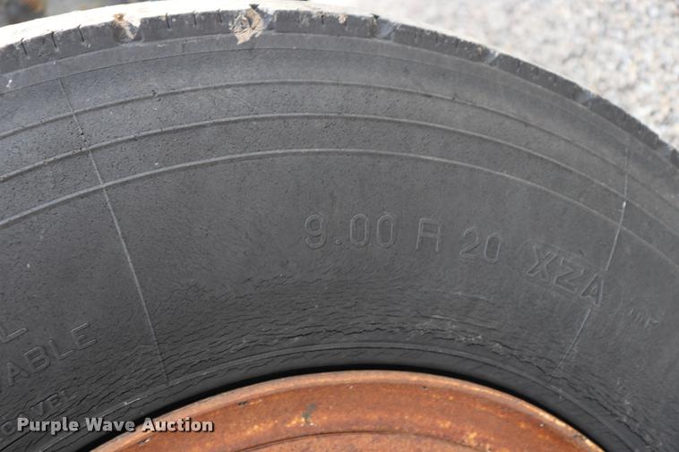 image for item DQ9467 1988 International 1754 dump truck