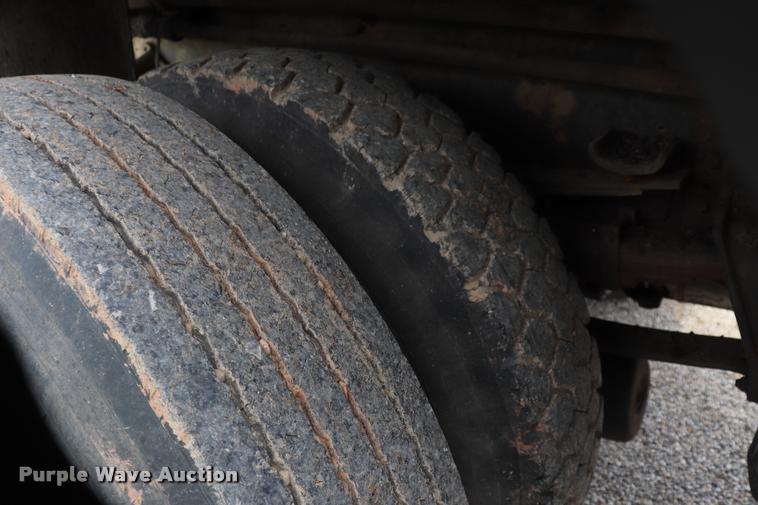 image for item DQ9467 1988 International 1754 dump truck