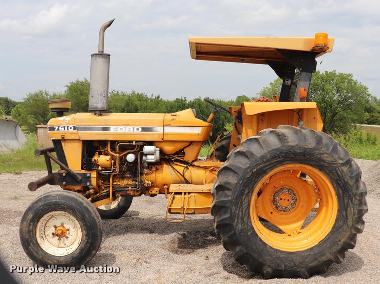 image for item DQ9468 Ford 7610 tractor