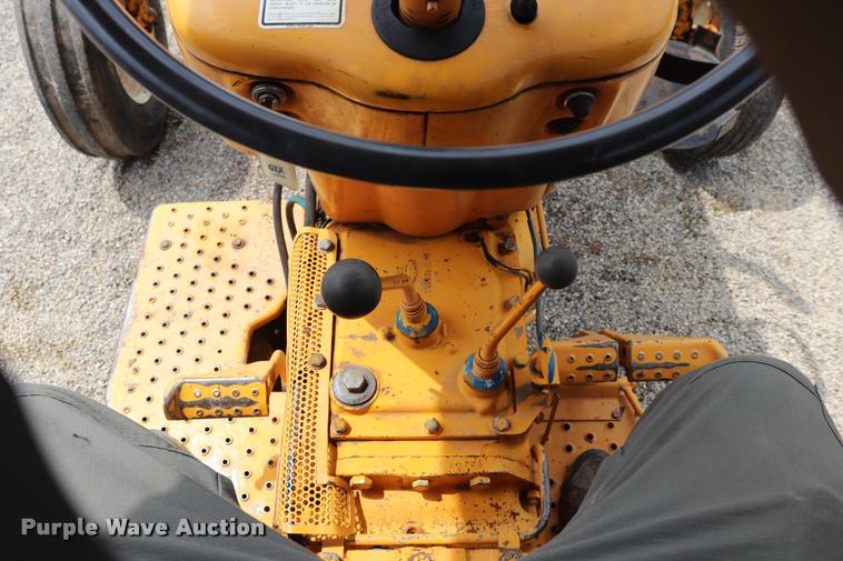 image for item DQ9468 Ford 7610 tractor