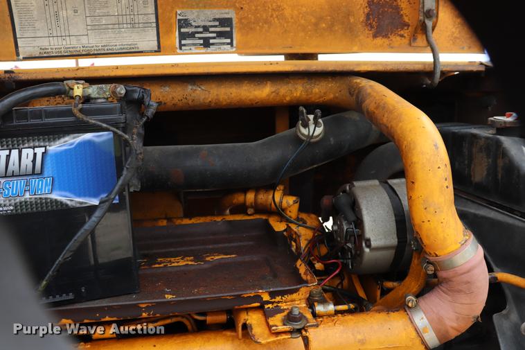 image for item DQ9468 Ford 7610 tractor