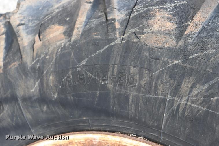 image for item DQ9468 Ford 7610 tractor