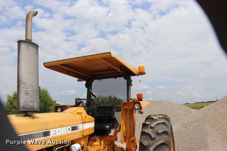 image for item DQ9468 Ford 7610 tractor