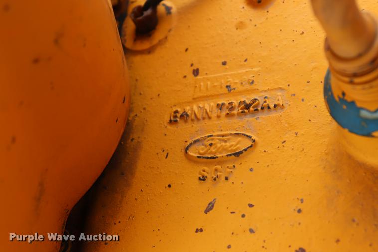 image for item DQ9468 Ford 7610 tractor