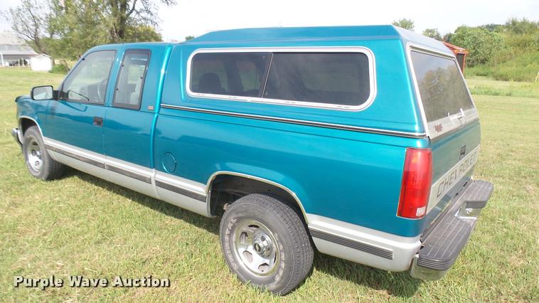 image for item DR9255 1995 Chevrolet 1500 Ext. Cab pickup truck