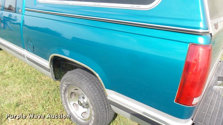 image for item DR9255 1995 Chevrolet 1500 Ext. Cab pickup truck