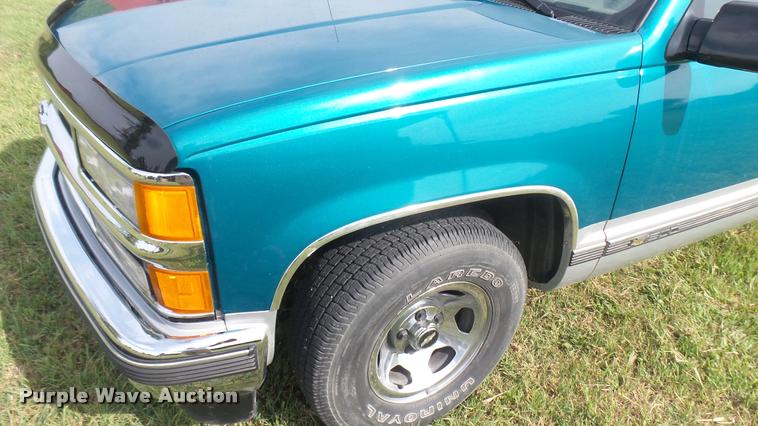 image for item DR9255 1995 Chevrolet 1500 Ext. Cab pickup truck