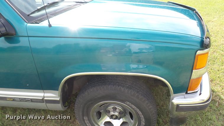 image for item DR9255 1995 Chevrolet 1500 Ext. Cab pickup truck