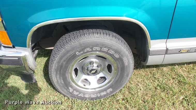 image for item DR9255 1995 Chevrolet 1500 Ext. Cab pickup truck