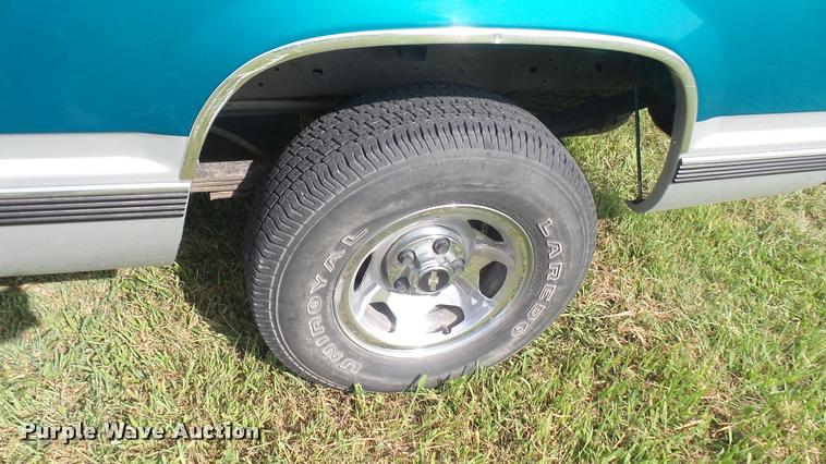image for item DR9255 1995 Chevrolet 1500 Ext. Cab pickup truck